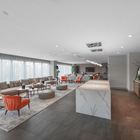 Cozy 1- 1 Bedroom Steps From Downtown Doral Park マイアミ エクステリア 写真
